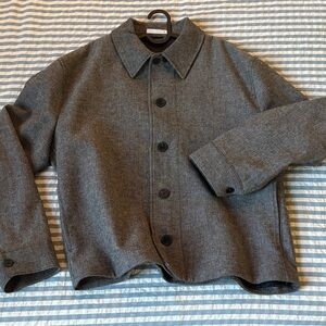Zara Charcoal Gray Herringbone pattern Button-Up cropped Jacket, Size XL Men.